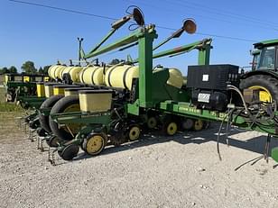 Main image John Deere 7200 1