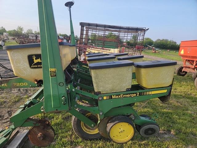 Thumbnail image John Deere 7200 5