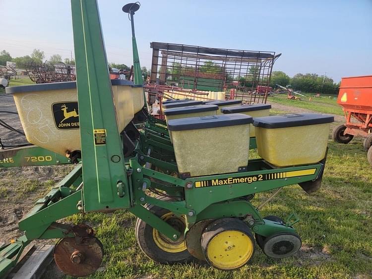 Main image John Deere 7200 5