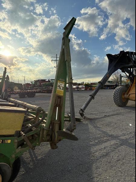 Image of John Deere 7200 equipment image 4