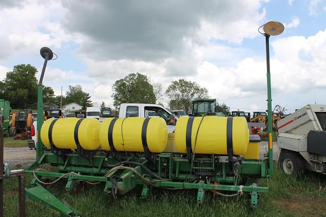 Image of John Deere 7200 equipment image 3