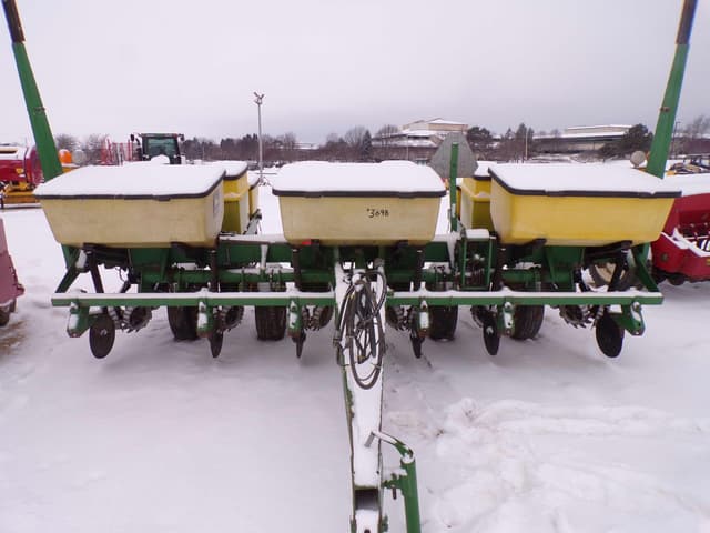 Image of John Deere 7200 equipment image 2