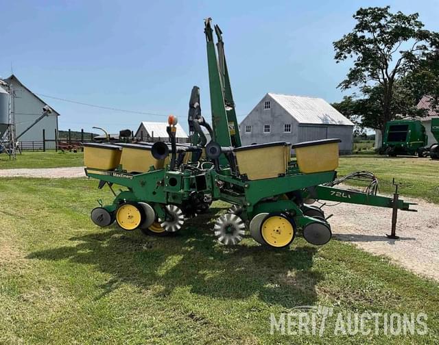 Image of John Deere 7200 equipment image 3