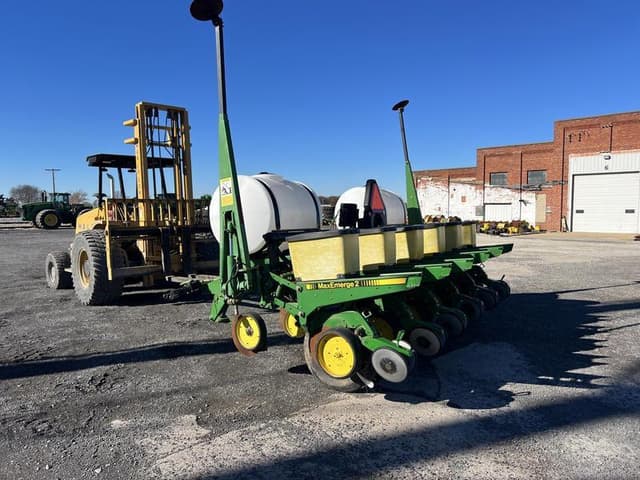 Image of John Deere 7200 equipment image 3