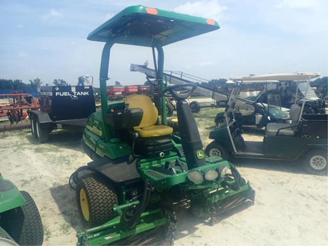 Image of John Deere 7200A equipment image 4