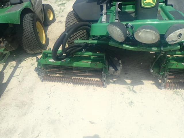 Image of John Deere 7200A equipment image 2