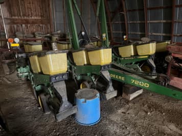 Main image John Deere 7200
