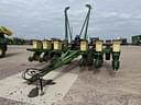 1990 John Deere 7200A Image