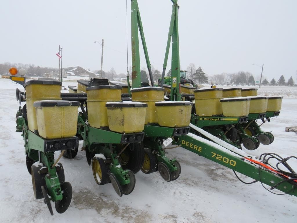 Image of John Deere 7200 Primary image