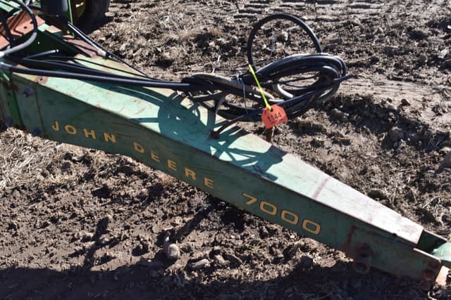 Image of John Deere 7200 equipment image 4