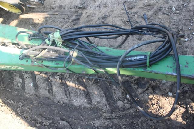 Image of John Deere 7200 equipment image 4