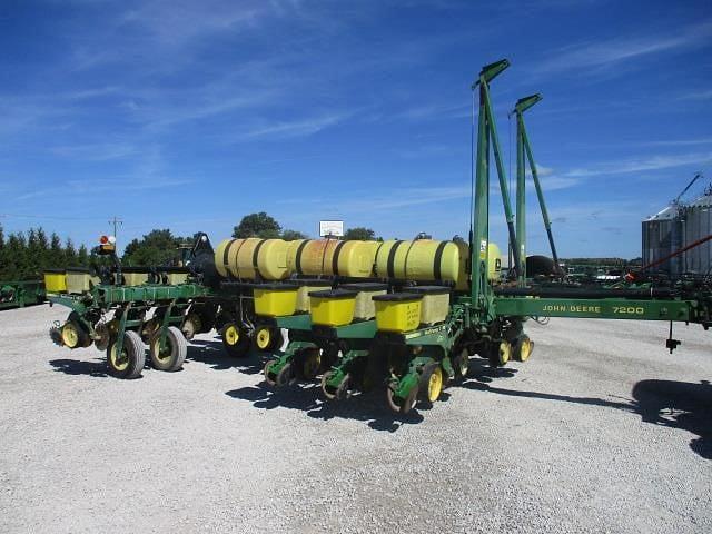 Image of John Deere 7200A Primary image