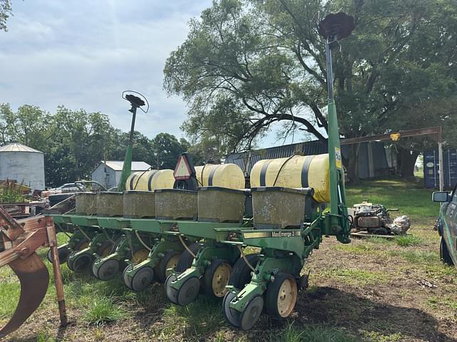 Image of John Deere 7200 equipment image 4
