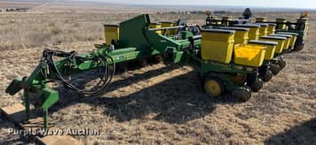 Main image John Deere 7200