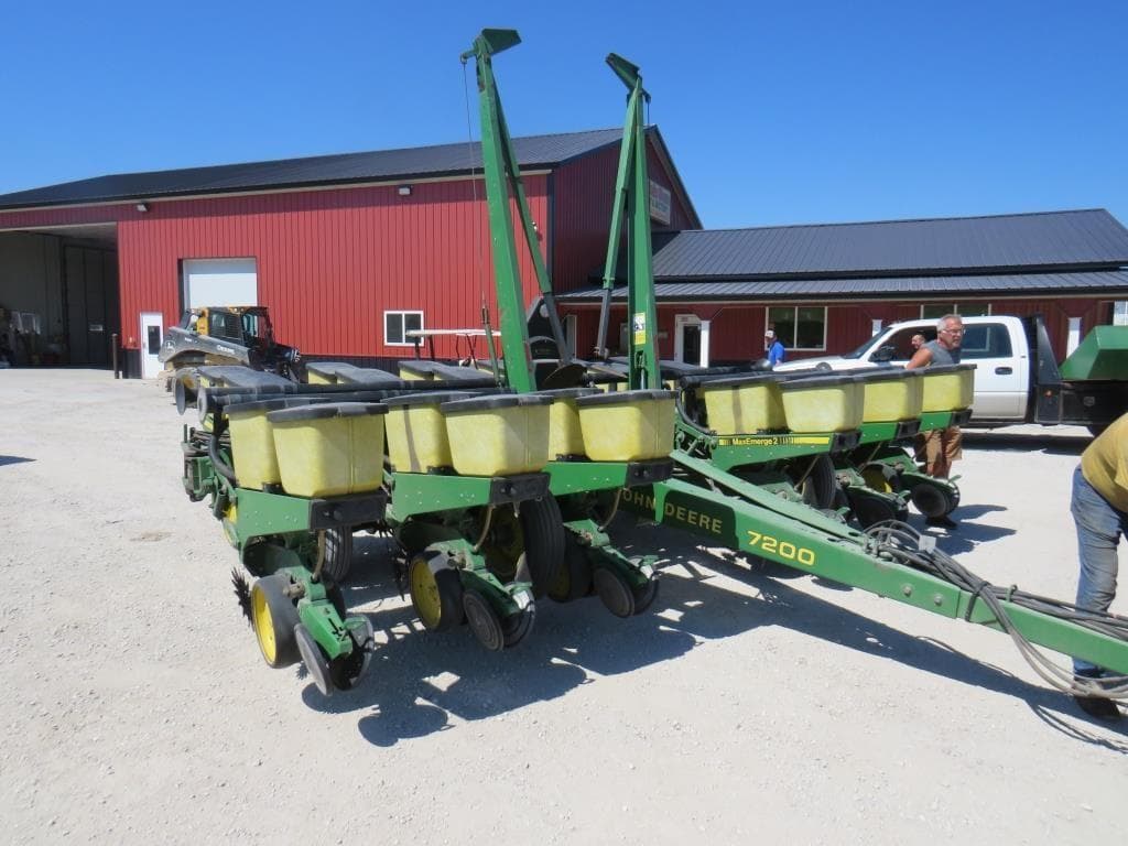 Image of John Deere 7200 Primary image