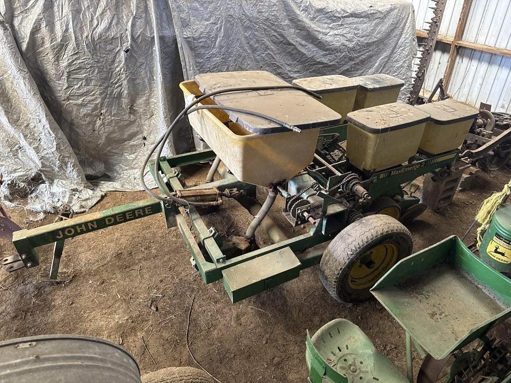 Image of John Deere 7200 Primary image