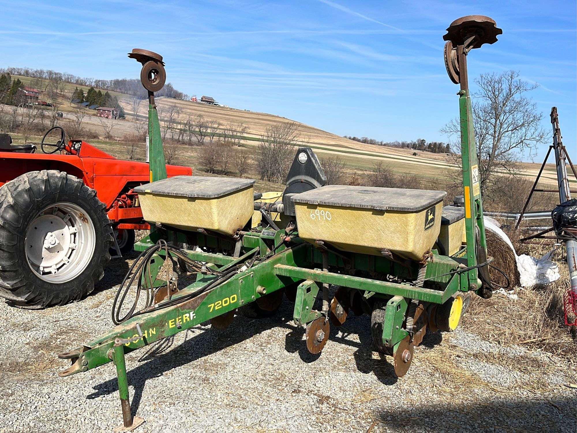 Main image John Deere 7200