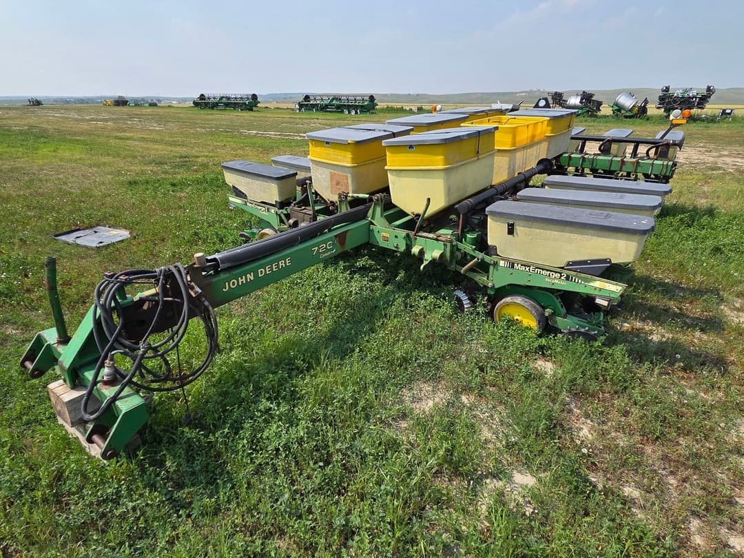 Image of John Deere 7200 Primary image