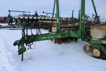 Image of John Deere 7200 equipment image 3