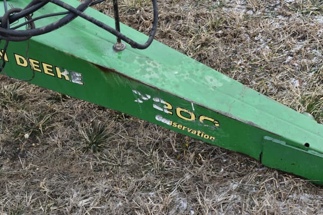 Image of John Deere 7200 equipment image 4