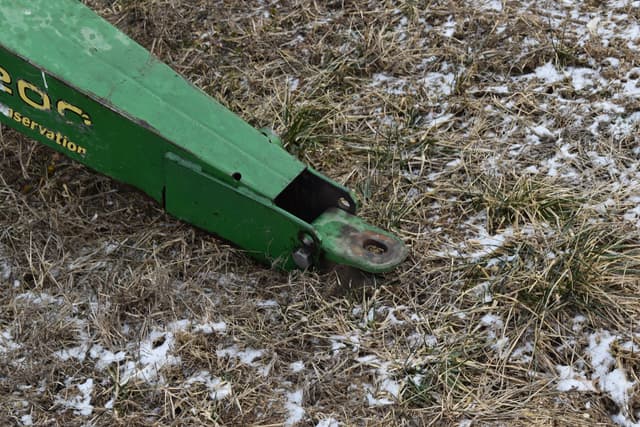 Image of John Deere 7200 equipment image 3