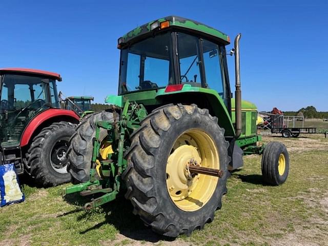 Image of John Deere 7200 equipment image 2