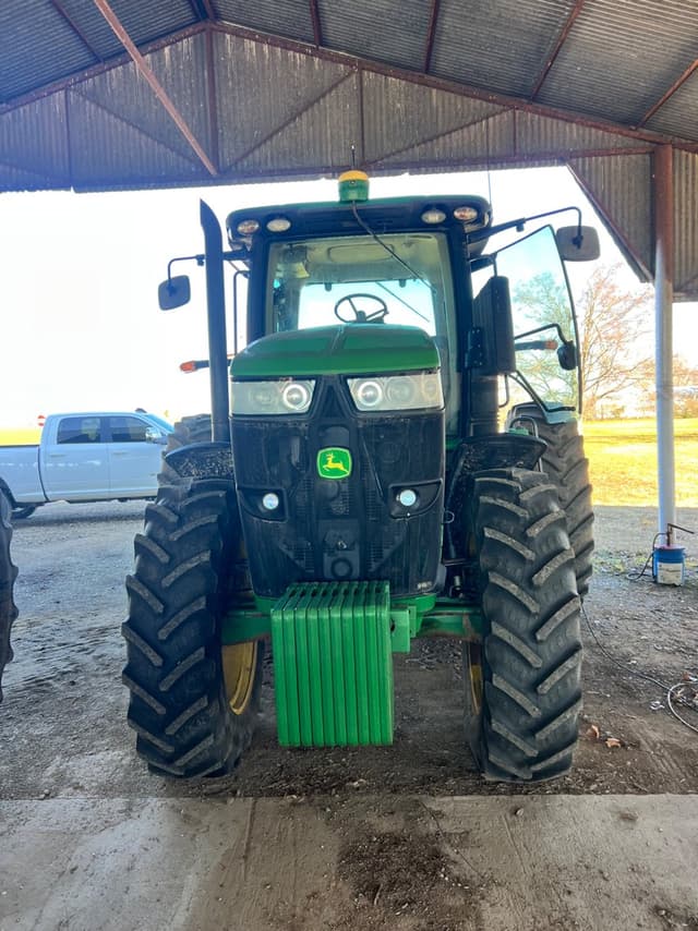 Image of John Deere 7200R equipment image 2