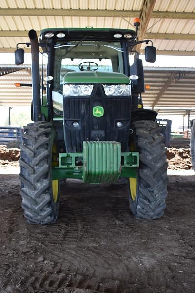 Image of John Deere 7200R equipment image 2