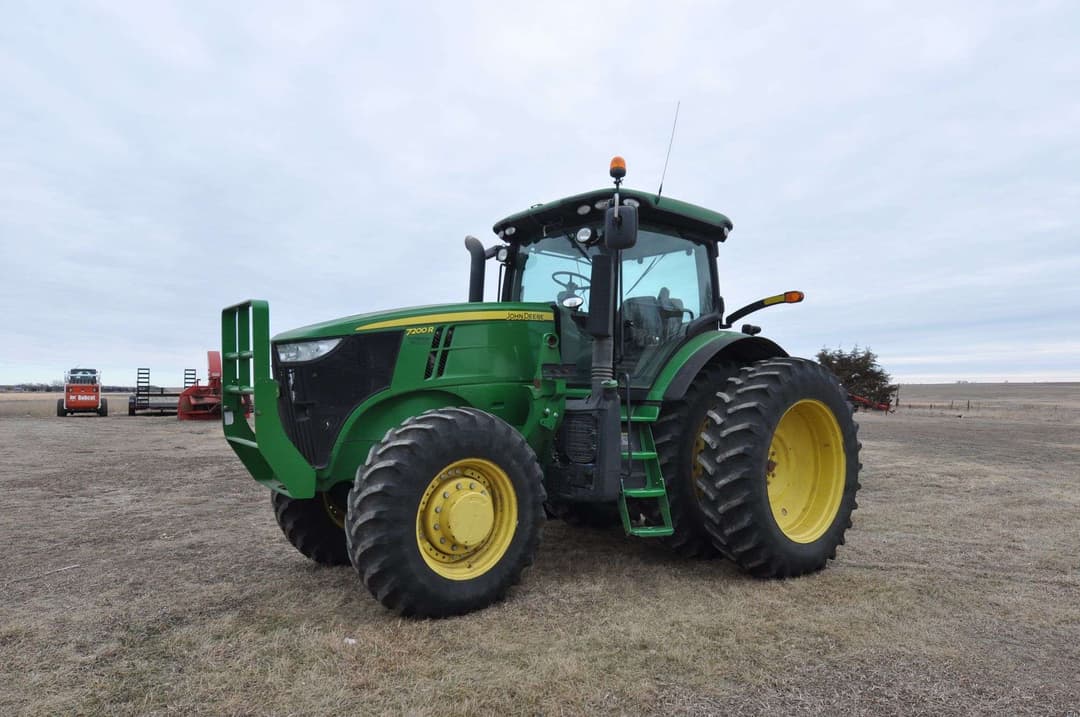 Image of John Deere 7200R Primary image