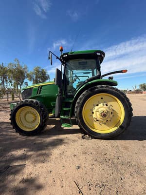 John Deere 7200R Image