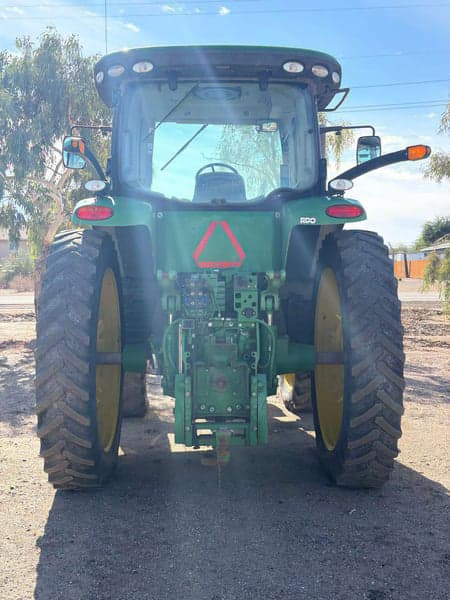 Image of John Deere 7200R equipment image 3