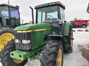 John Deere 7210 Image