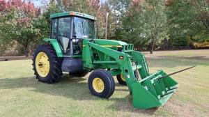 John Deere 7210 Image