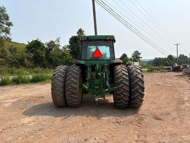 Image of John Deere 7210 equipment image 3