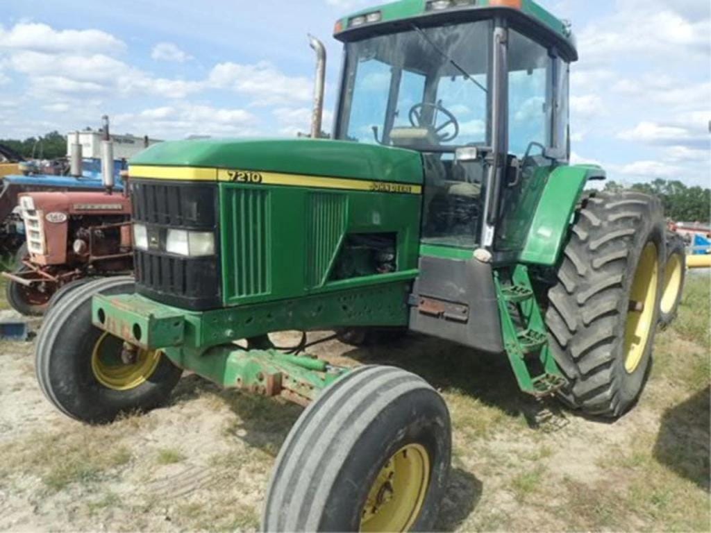 Main image John Deere 7210
