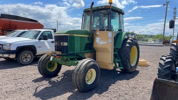 Main image John Deere 7210