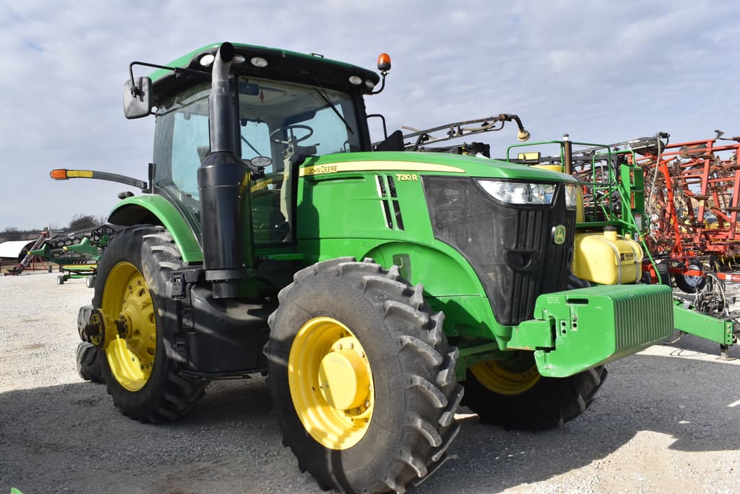 Image of John Deere 7210R Primary image