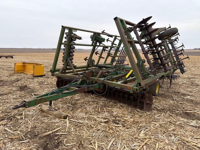 Image of John Deere 722 equipment image 1