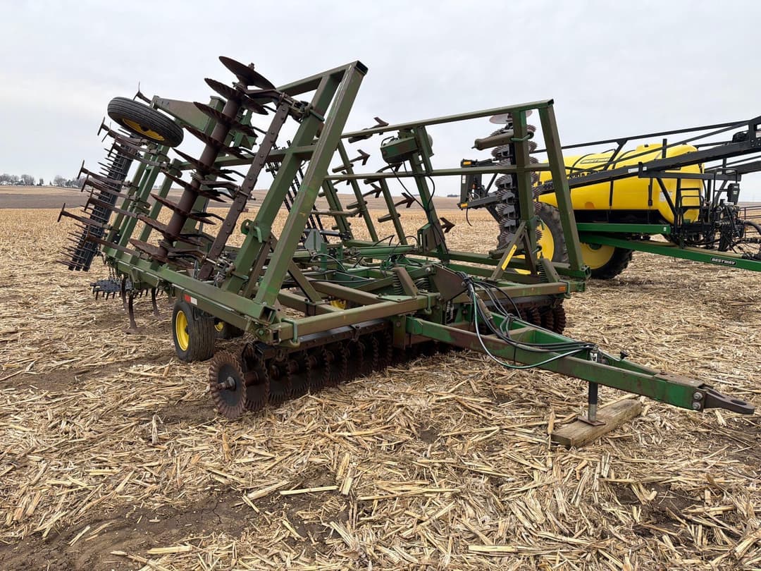 Image of John Deere 722 Primary image