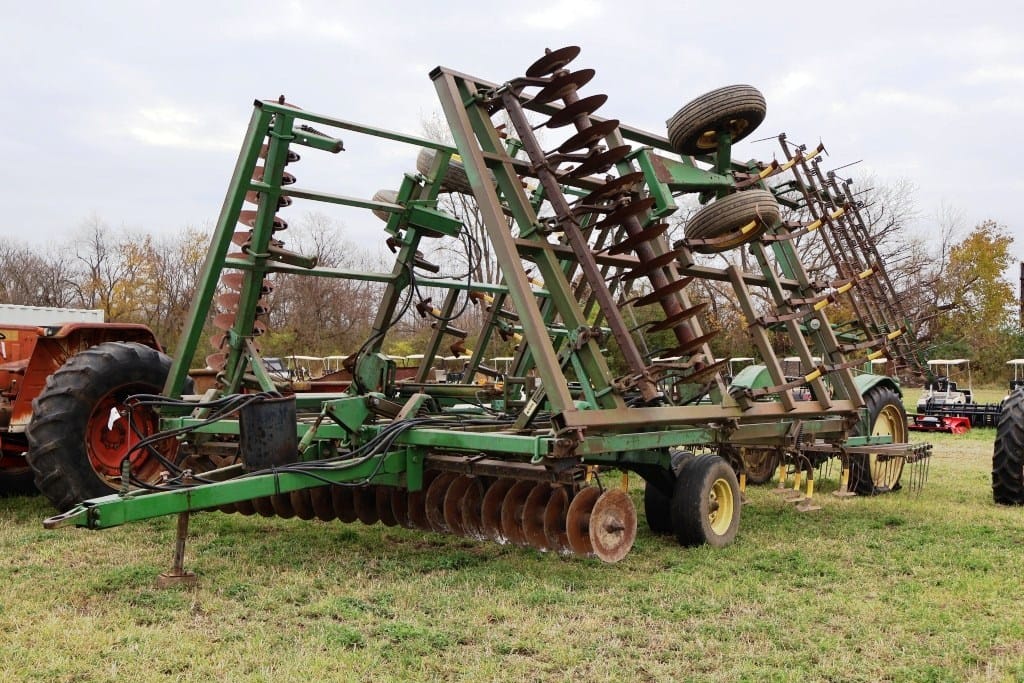 John Deere 722 Equipment Image0