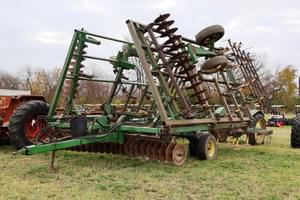 John Deere 722 Image