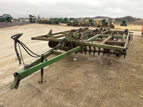 Image of John Deere 722 equipment image 1