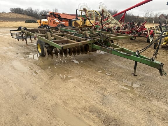 John Deere 722 Equipment Image0