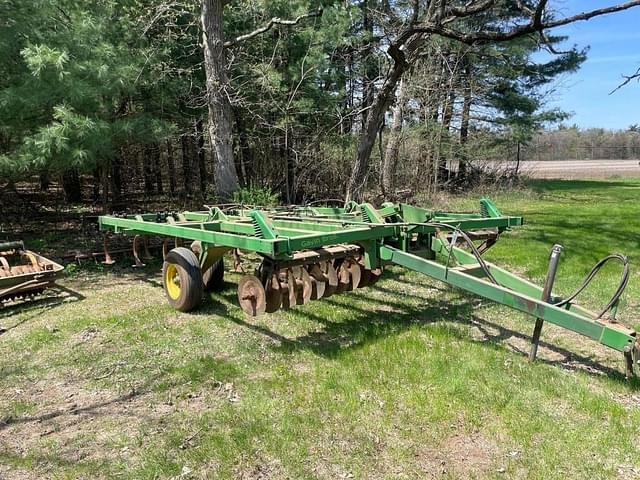 Image of John Deere 722 equipment image 1