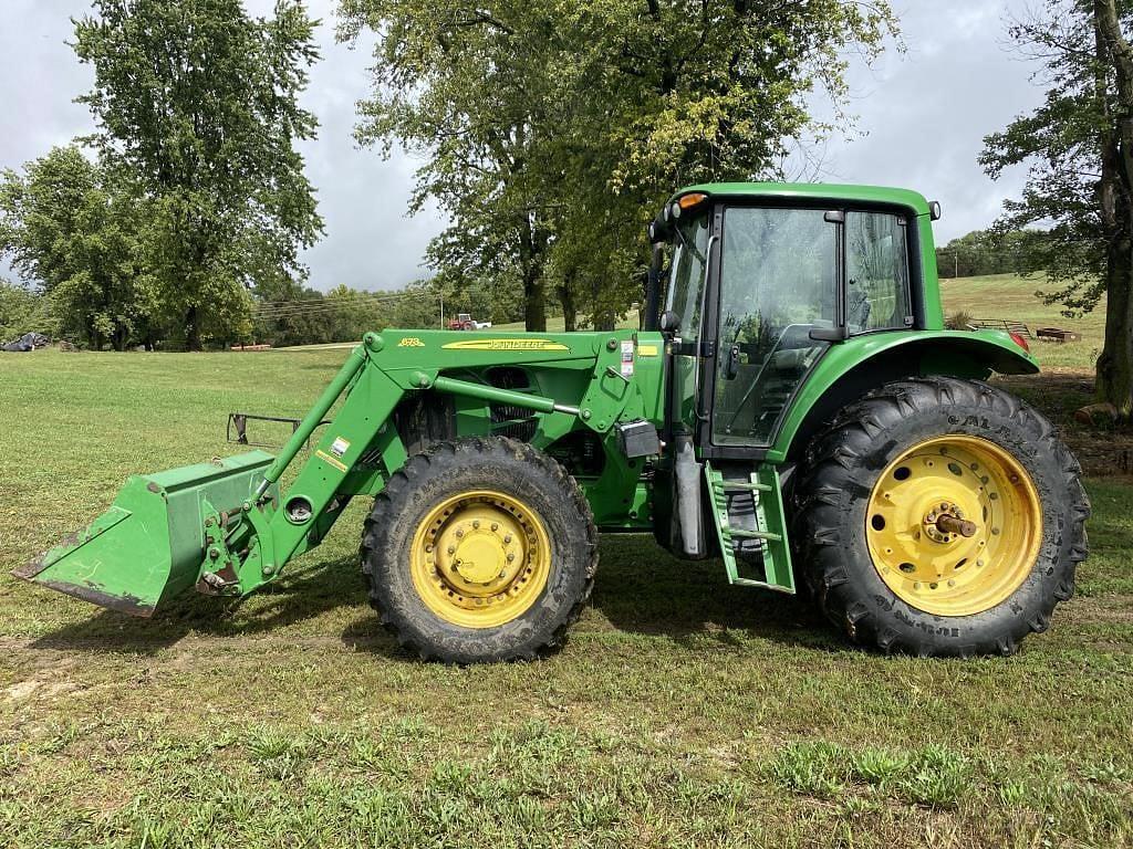 Image of John Deere 7220 Primary image