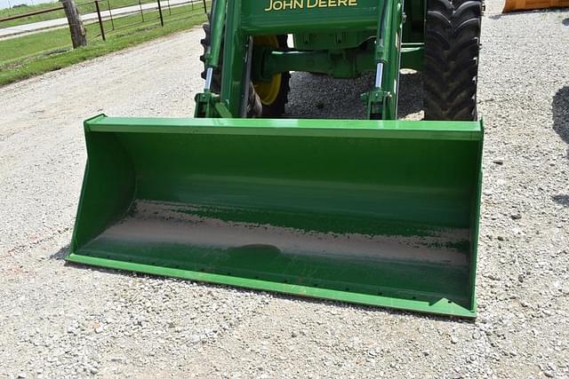Image of John Deere 7220 equipment image 3
