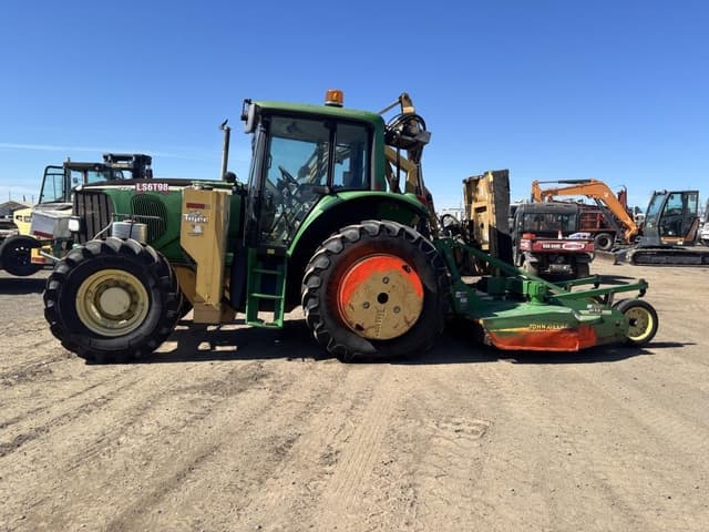 Image of John Deere 7220 equipment image 4