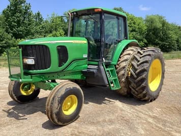 Main image John Deere 7220
