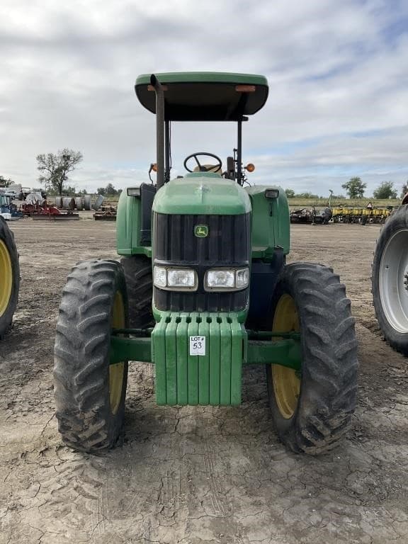 Image of John Deere 7220 equipment image 1