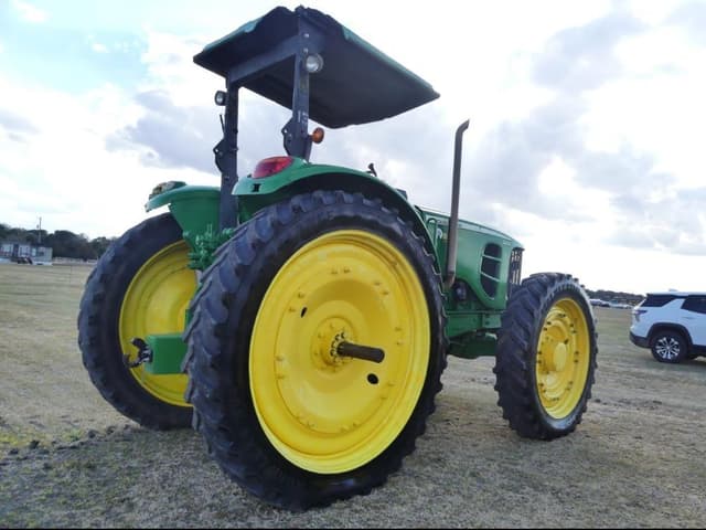 Image of John Deere 7230 equipment image 2